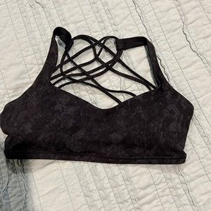 Lululemon bra